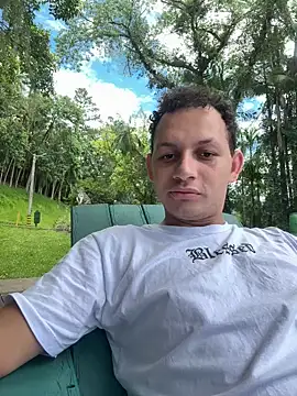 Enzogabrielll0501 online show from 02-13-26, 03:41