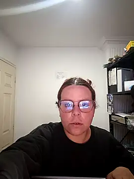 Snapshot of Blanquita_vip chatting on 02-18-26, 02:24 Blanquita vip online show from 02-18-26, 02:24