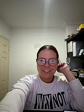 Snapshot of Blanquita_vip chatting on 02-20-26, 01:11 Blanquita vip online show from 02-20-26, 01:11