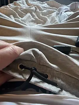 zwigge75 online show from 03-22-26, 09:13