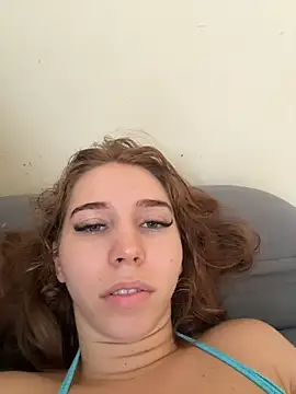 Snapshot of Aneruivinhaa chatting on 02-21-26, 01:56 Aneruivinhaa online show from 02-21-26, 01:56