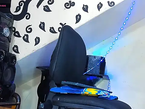 Snapshot of Jhon_malo chatting on 02-21-26, 01:56 Jhon malo online show from 02-21-26, 01:56