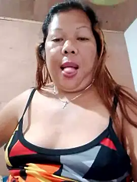 chubbysexy28 online show from 02-21-26, 08:26