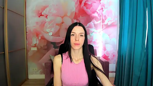 NoirDiva online show from 04-14-26, 05:57