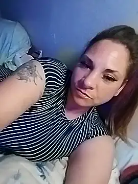 BrattyGirl2424 online show from 08-02-26, 04:38