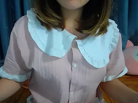 Snapshot of Lunababty chatting on 03-03-26, 01:28 Lunababty online show from 03-03-26, 01:28