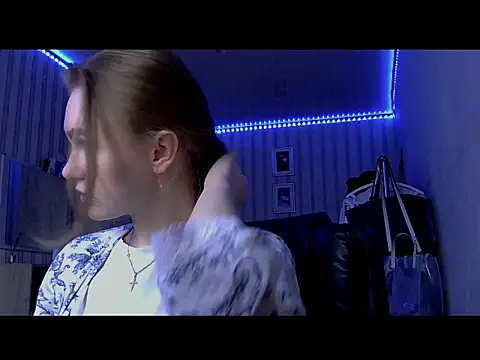 Snapshot of melissashineee chatting on 02-18-26, 10:00 melissashineee online show from 02-18-26, 10:00