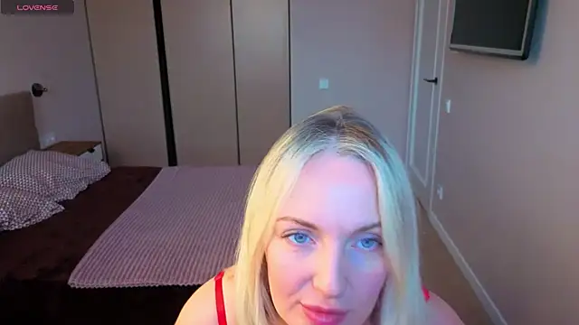 MonikaFoxys online show from 02-25-26, 04:00