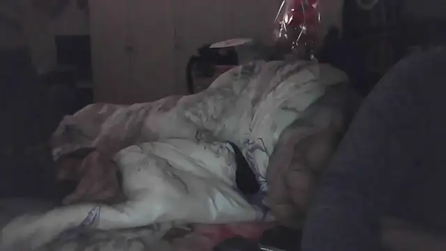 Snapshot of luanahot1 chatting on 02-13-26, 07:54 luanahot1 online show from 02-13-26, 07:54