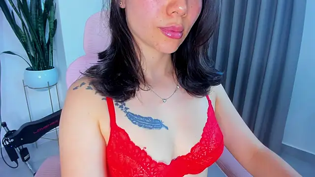 Snapshot of sara_ospina22 chatting on 06-26-26, 09:19 sara ospina22 online show from 06-26-26, 09:19