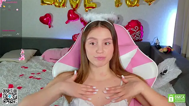 Snapshot of KateNickson chatting on 02-15-26, 05:15 KateNickson online show from 02-15-26, 05:15