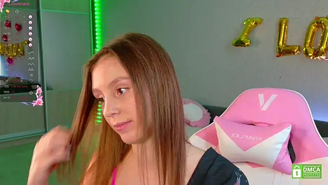 Snapshot of KateNickson chatting on 02-20-26, 06:26 KateNickson online show from 02-20-26, 06:26