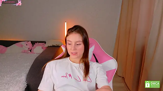 KateNickson online show from 03-22-26, 05:33