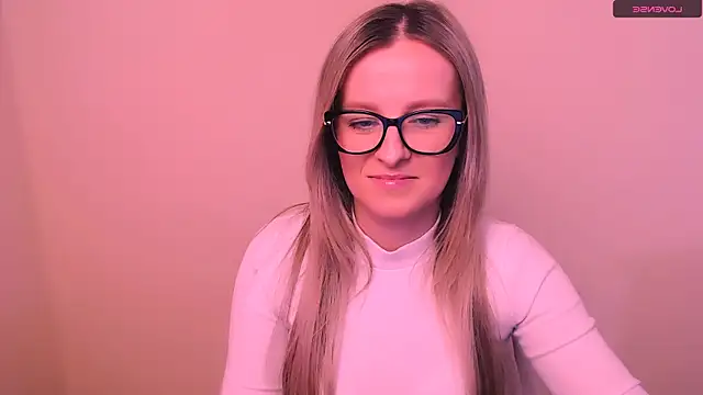 Snapshot of AnnePeach chatting on 02-18-26, 05:09 AnnePeach online show from 02-18-26, 05:09