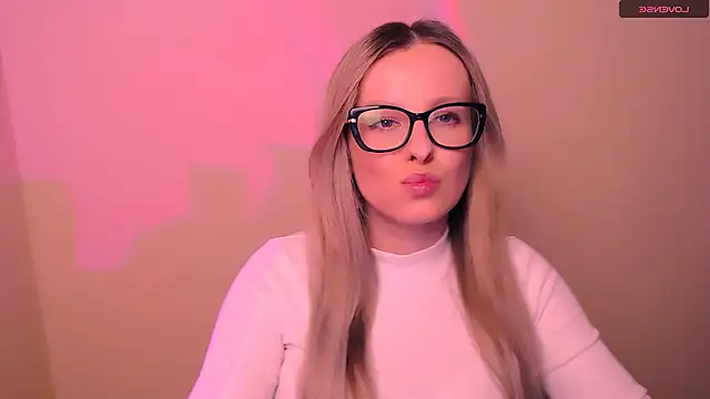 Snapshot of AnnePeach chatting on 02-27-26, 05:46 AnnePeach online show from 02-27-26, 05:46