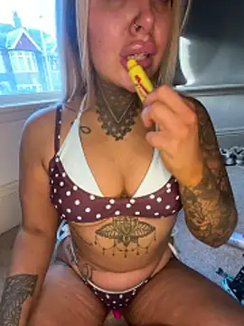 Summerwestt online show from 04-19-26, 06:10