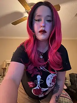 Snapshot of salem_in_the_woods chatting on 02-24-26, 05:11 salem in the woods online show from 02-24-26, 05:11