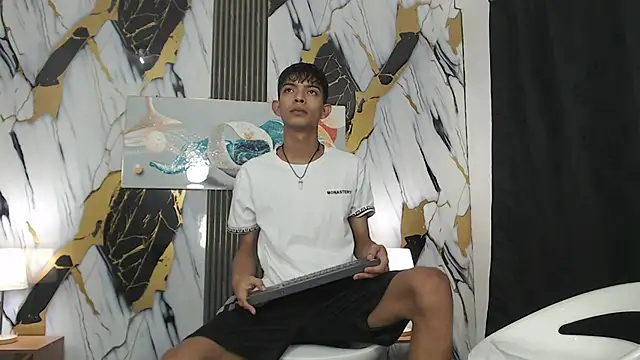 KITTY BOSH online show from 03-17-26, 12:59