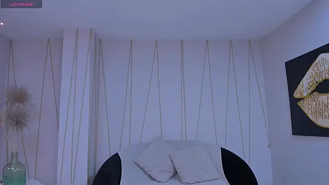 CarolineEvans x online show from 03-28-26, 04:12