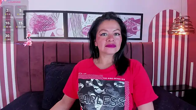 Snapshot of Saray_Becker_ chatting on 02-28-26, 02:56 Saray Becker online show from 02-28-26, 02:56