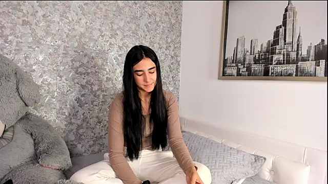 Anika H online show from 04-07-26, 12:27