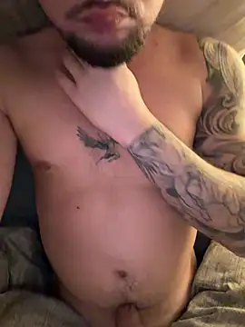 Snapshot of derallerechte001 chatting on 02-21-26, 01:06 derallerechte001 online show from 02-21-26, 01:06