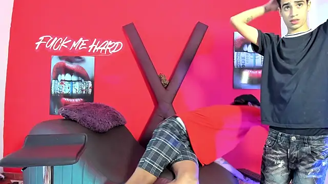 GREEN BOYS online show from 02-25-26, 07:18