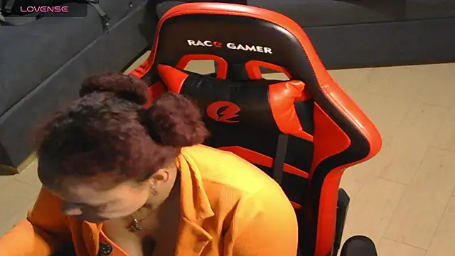 Snapshot of Helensex1 chatting on 02-22-26, 02:45 Helensex1 online show from 02-22-26, 02:45