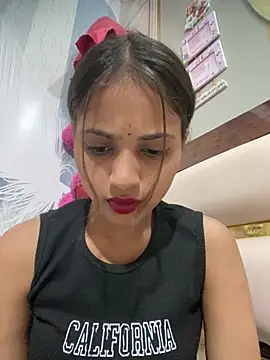 Snapshot of samayra1144 chatting on 05-19-26, 10:21 samayra1144 online show from 05-19-26, 10:21