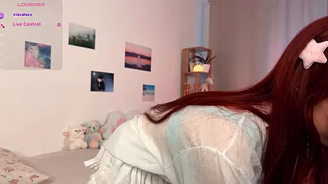 Snapshot of Neonilllla chatting on 02-18-26, 02:24 Neonilllla online show from 02-18-26, 02:24