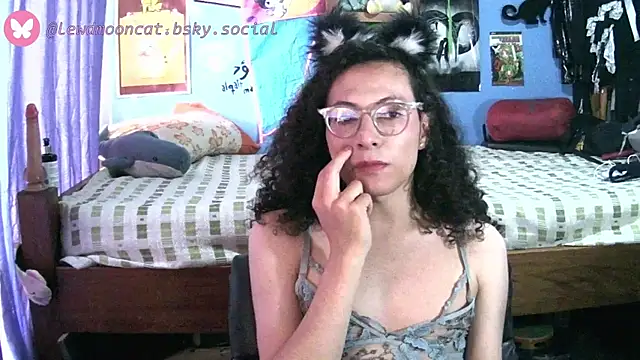 lewd mooncat online show from 05-01-26, 10:36
