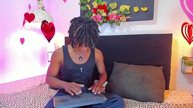 Snapshot of Mashall_lee chatting on 02-27-26, 07:58 Mashall lee online show from 02-27-26, 07:58