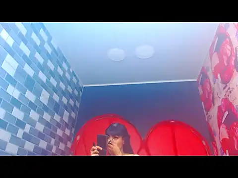 Snapshot of charlottxjuless chatting on 02-19-26, 02:02 charlottxjuless online show from 02-19-26, 02:02