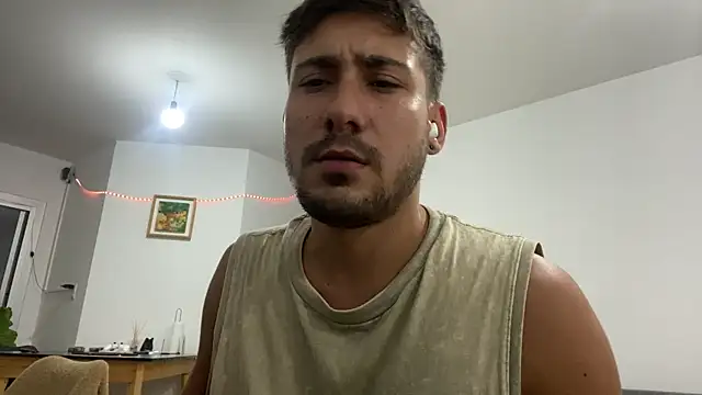 Snapshot of Heytincho chatting on 02-20-26, 05:48 Heytincho online show from 02-20-26, 05:48