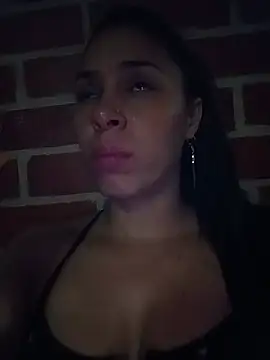 Snapshot of kiki_milu chatting on 07-19-26, 02:48 kiki milu online show from 07-19-26, 02:48