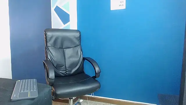 Snapshot of goodgirlxxl chatting on 02-25-26, 02:10 goodgirlxxl online show from 02-25-26, 02:10