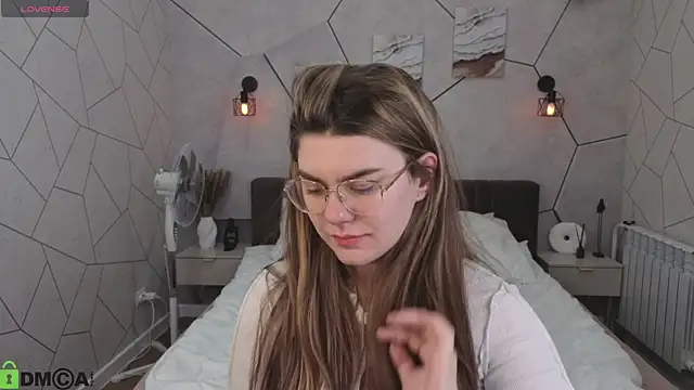 Snapshot of zoe_j0y chatting on 02-20-26, 06:26 zoe j0y online show from 02-20-26, 06:26