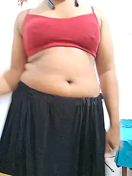 Queen Saara online show from 04-14-26, 05:57