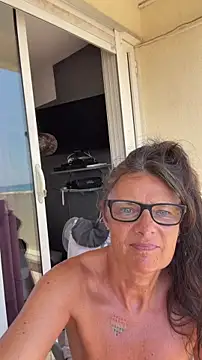 Snapshot of Dance_Lady chatting on 07-14-26, 12:44 Dance Lady online show from 07-14-26, 12:44