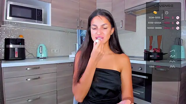 Snapshot of AngelGabe chatting on 05-16-26, 11:09 AngelGabe online show from 05-16-26, 11:09