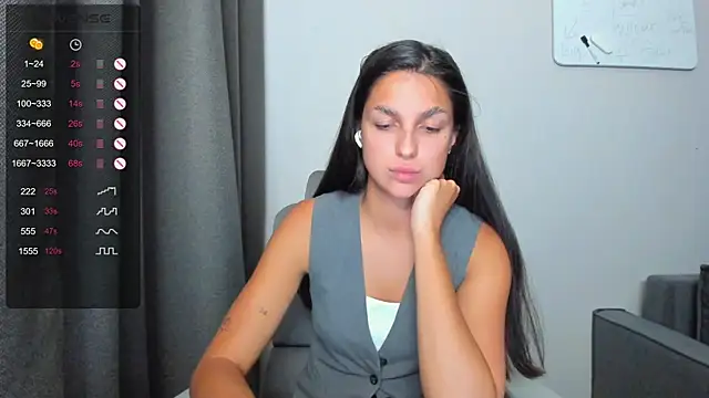 Snapshot of AngelGabe chatting on 06-19-26, 05:50 AngelGabe online show from 06-19-26, 05:50