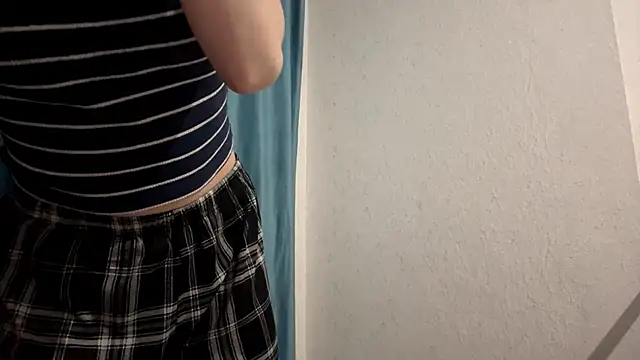 Snapshot of StaticBliss chatting on 02-26-26, 01:15 StaticBliss online show from 02-26-26, 01:15