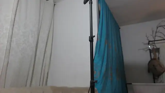 Snapshot of Dani-brown chatting on 06-30-26, 12:00 Dani-brown online show from 06-30-26, 12:00