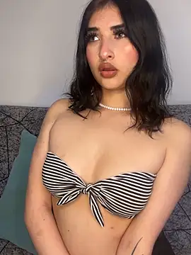 Snapshot of Kattengel_ chatting on 02-17-26, 12:51 Kattengel online show from 02-17-26, 12:51