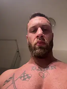 Snapshot of Tiziano94 chatting on 03-09-26, 12:09 Tiziano94 online show from 03-09-26, 12:09