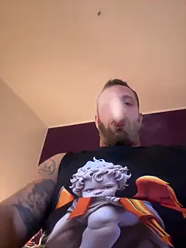 Snapshot of Tiziano94 chatting on 03-21-26, 07:50 Tiziano94 online show from 03-21-26, 07:50