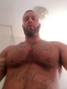 Snapshot of Tiziano94 chatting on 05-19-26, 11:27 Tiziano94 online show from 05-19-26, 11:27