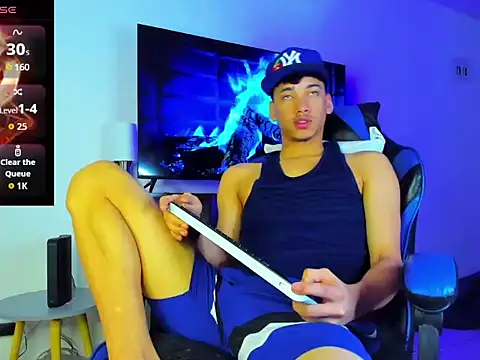 Lyam Russo online show from 03-26-26, 08:42