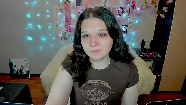 Snapshot of Kate_Acid chatting on 04-21-26, 01:42 Kate Acid online show from 04-21-26, 01:42