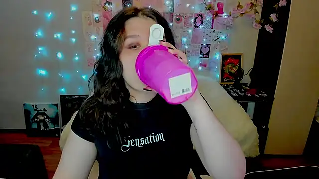 Snapshot of Kate_Acid chatting on 05-16-26, 11:36 Kate Acid online show from 05-16-26, 11:36